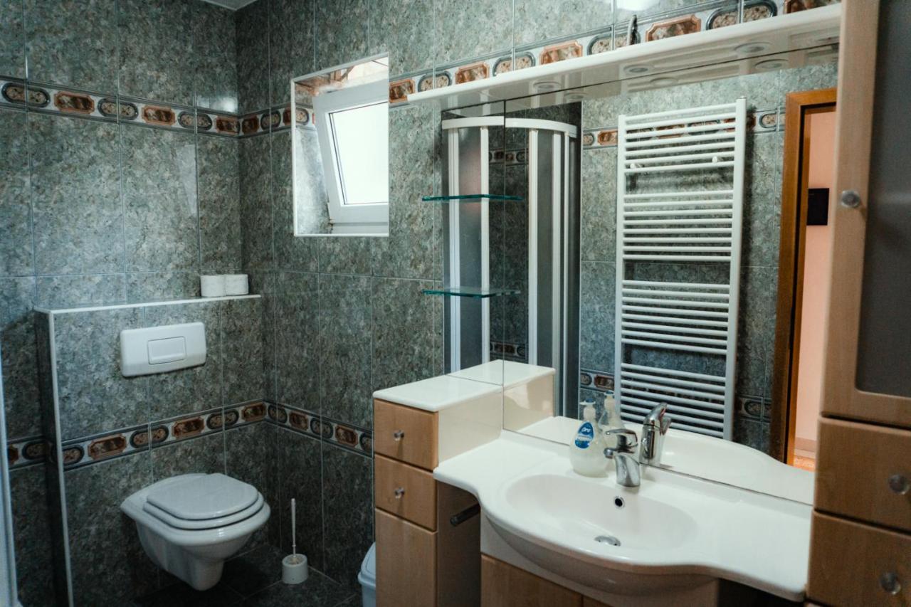 Holiday Home Rozic - Villa With Private Seasonal Heated Pool Mostar Eksteriør bilde