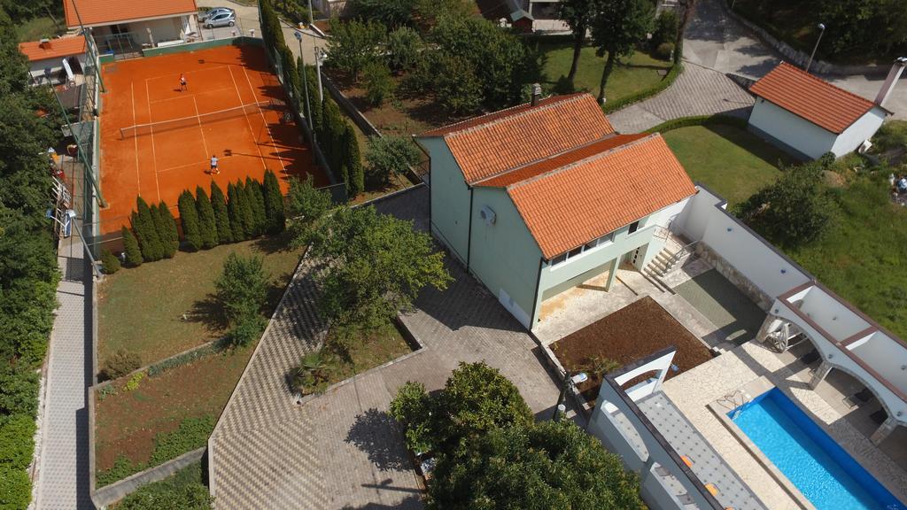 Holiday Home Rozic - Villa With Private Seasonal Heated Pool Mostar Eksteriør bilde