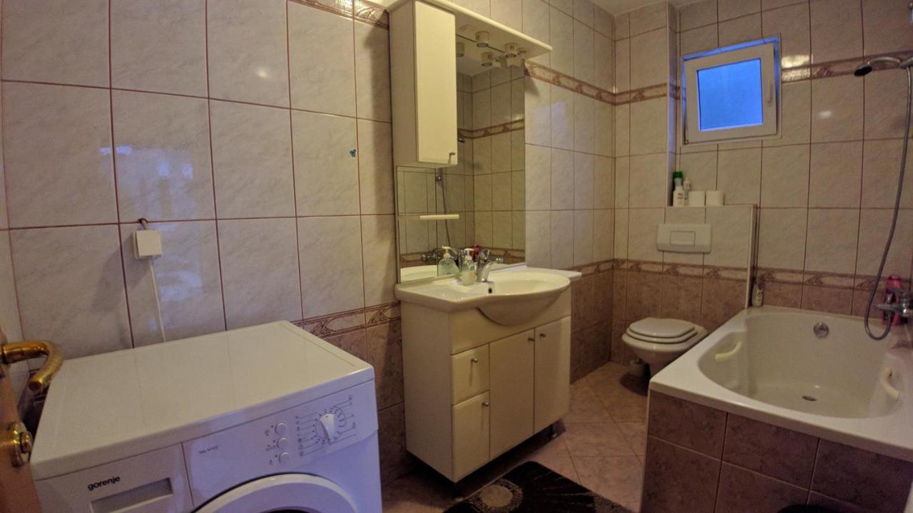 Holiday Home Rozic - Villa With Private Seasonal Heated Pool Mostar Eksteriør bilde